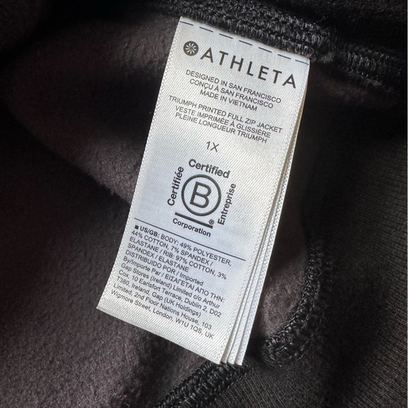 Athleta Triumph Full Zip Jacket Black Camo Sz 1X - Picture 9 of 13